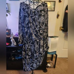 Signature by Robbie Bee Black and White Midi Dress